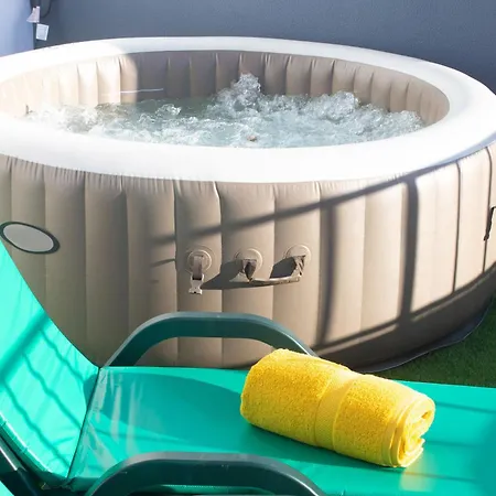 Casa Caromba, Sunset Prazeres